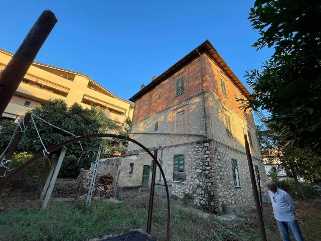 Palazzo in vendita a Madonna Alta, Cenerente