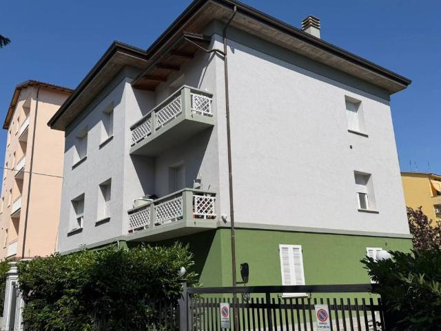 Palazzo in vendita a Madonna Alta, Cenerente