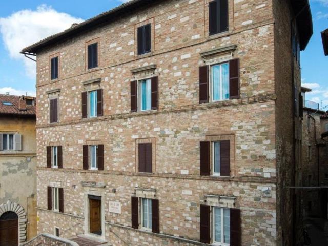 Palazzo in vendita a Sant'Erminio, Cenerente