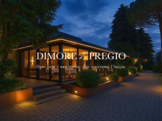 Palazzo in vendita a Mezzate, Peschiera Borromeo