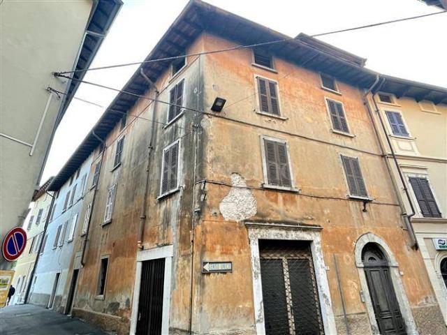 Palazzo in vendita a Collecchio, Uzzano E Castello