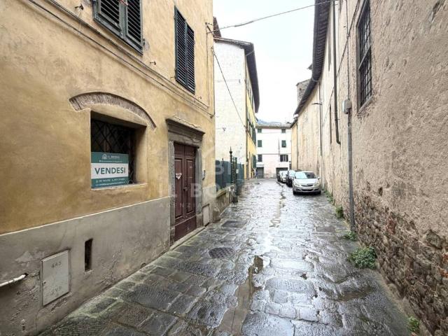 Palazzo in vendita a Ricciano, Uzzano E Castello