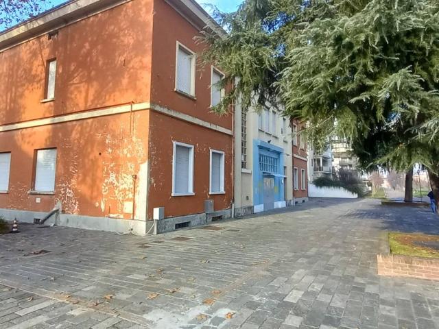 Palazzo in vendita a Piacenza, Reggio Emilia