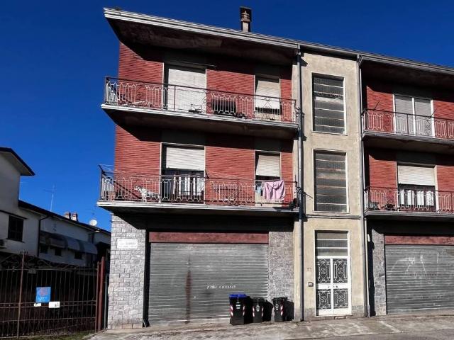 Palazzo in vendita a San Antonio a Trebbia, Piacenza