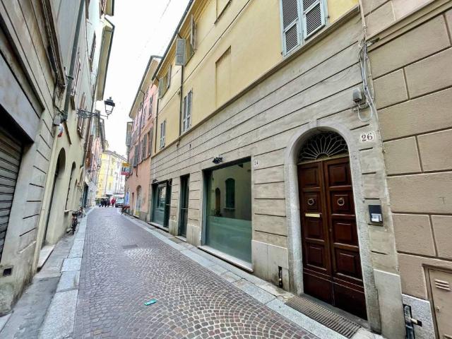 Palazzo in vendita a Piacenza, Reggio Emilia