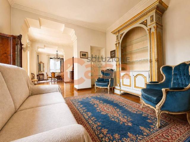 Palazzo in vendita a Piacenza, Reggio Emilia