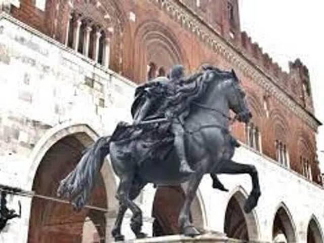 Palazzo in vendita a Piacenza, Reggio Emilia