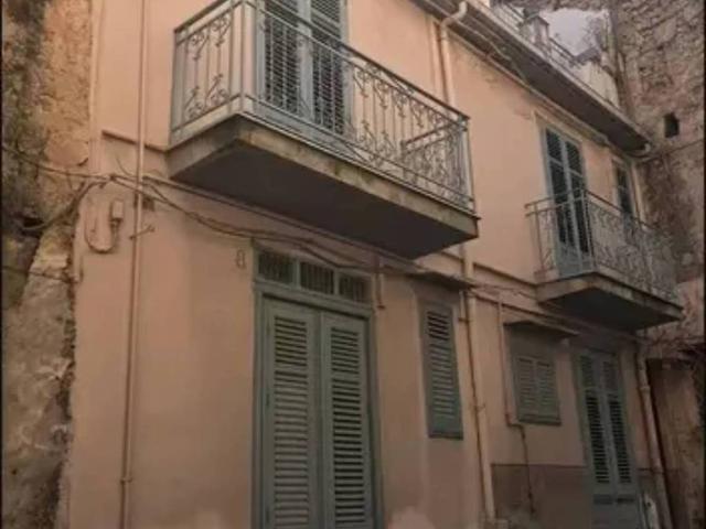 Palazzo in vendita a Piana Degli Albanesi, Sicilia