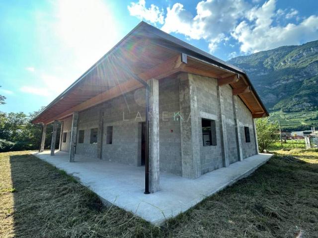 Palazzo in vendita a Comunità montana della valle Camonica, Piancogno