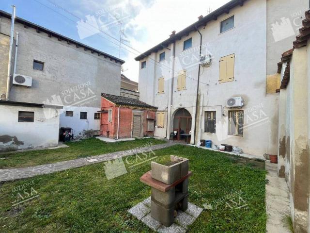 Palazzo in vendita a Unione Reno Galliera, Pieve Di Cento