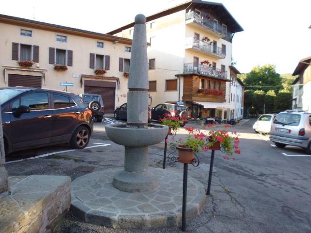 Palazzo in vendita a Unione dei comuni del Frignano, Pievepelago