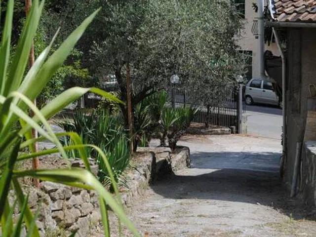 Palazzo in vendita a Ubago, Pigna