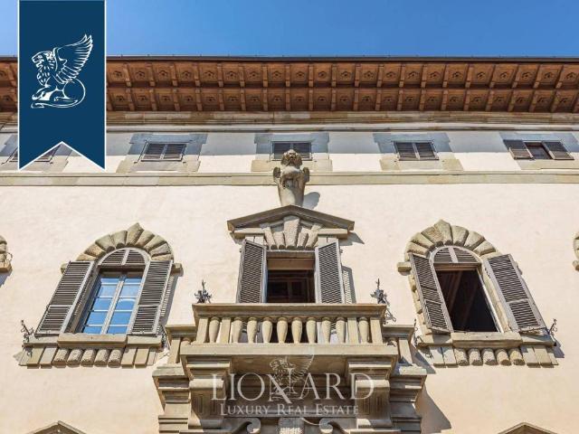 Palazzo in vendita a Pistoia, Toscana