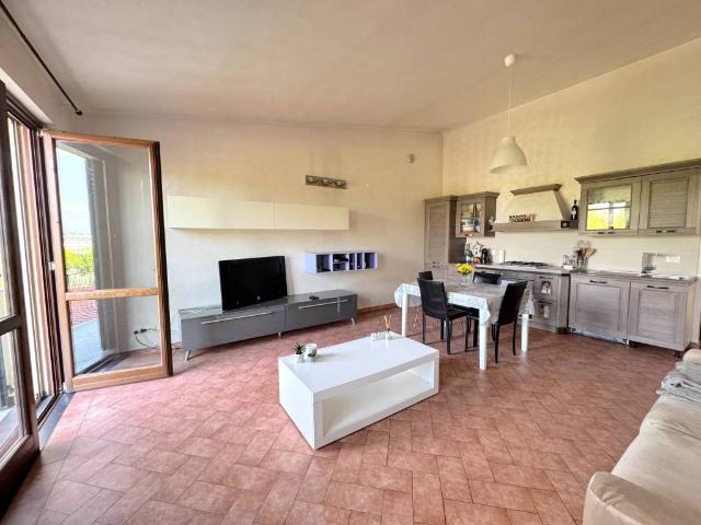 Palazzo in vendita a Lo Sperone, Pistoia