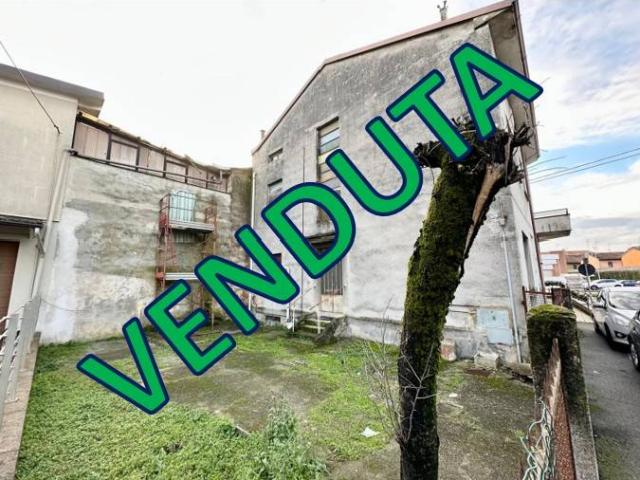 Palazzo in vendita a Pizzighettone, Lombardia