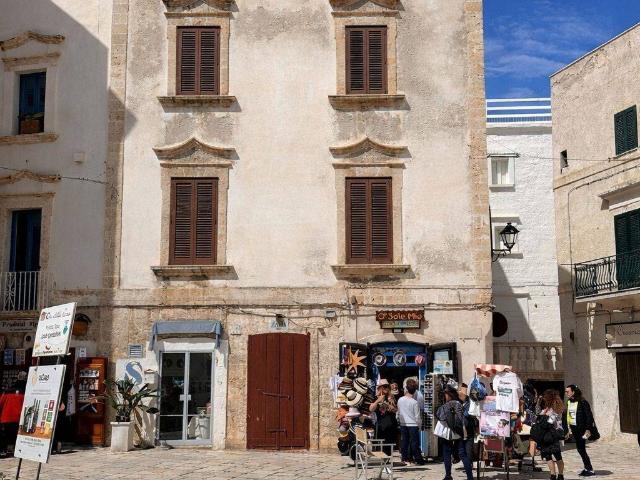 Palazzo in vendita a Centro Storico, Puglia