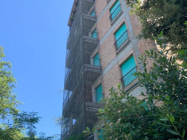 Palazzo in vendita a Larderello
