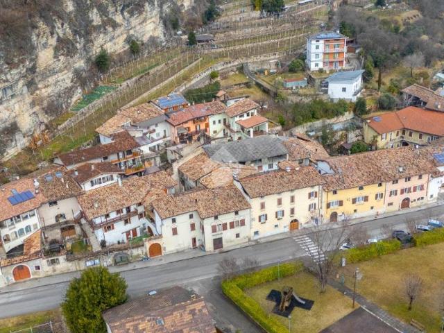 Palazzo in vendita a Comunità della Vallagarina, Pomarolo
