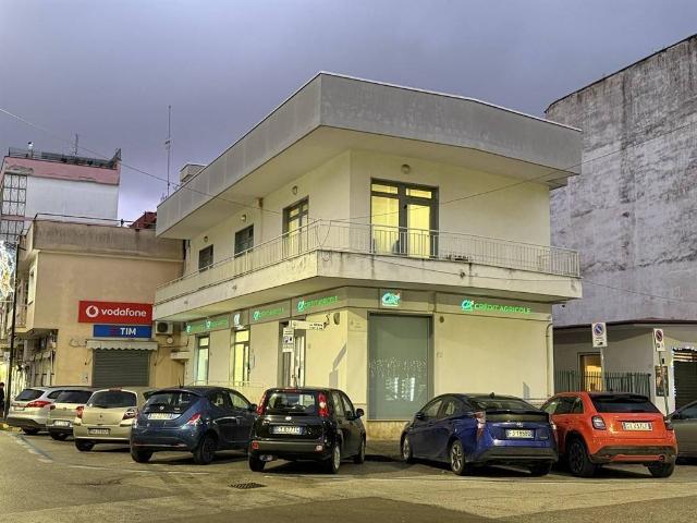 Palazzo in vendita a Pomigliano D'arco, Campania