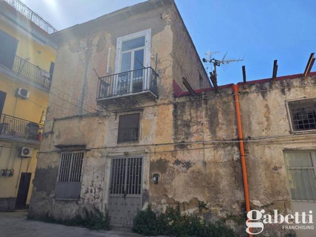 Palazzo in vendita a Pomigliano D'arco, Campania