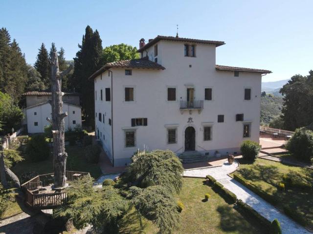 Palazzo in vendita a Unione di Comuni Valdarno e Valdisieve, Pontassieve