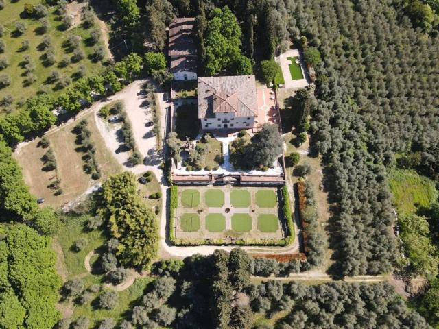 Palazzo in vendita a Unione di Comuni Valdarno e Valdisieve, Pontassieve