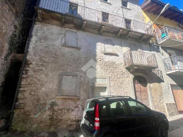 Palazzo in vendita a Comunità montana della valle Camonica, Ponte Di Legno