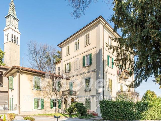Palazzo in vendita a Ponte San Pietro, Lombardia