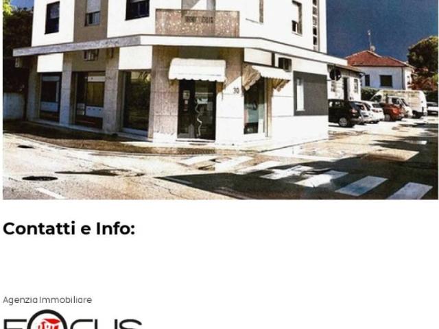 Palazzo in vendita a Rorai Piccolo, Porcia