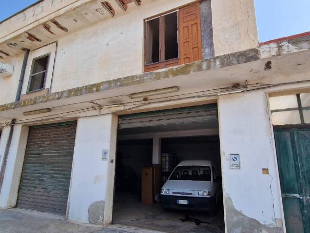 Palazzo in vendita a Puglia, Lecce