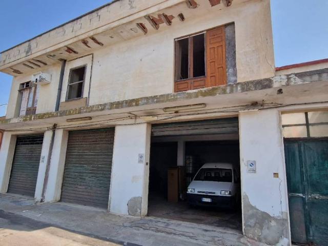 Palazzo in vendita a Puglia, Lecce