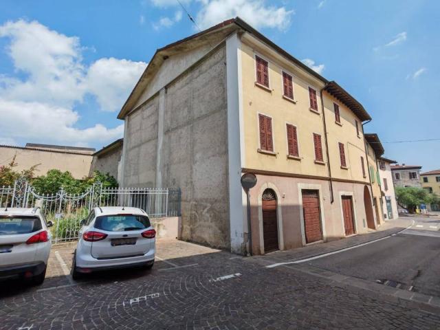 Palazzo in vendita a Ponte del Cantone, Pozzolengo