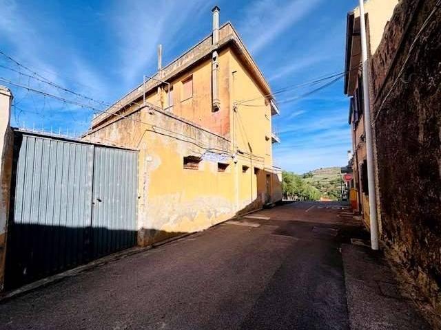 Palazzo in vendita a Pozzomaggiore, Sardigna/Sardegna