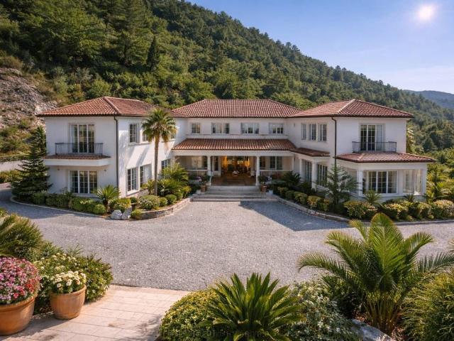 Palazzo in vendita a Calabria, Cosenza
