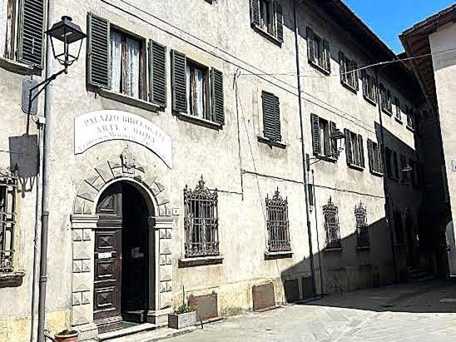 Palazzo in vendita a Unione di Comuni della Romagna Forlivese, Premilcuore