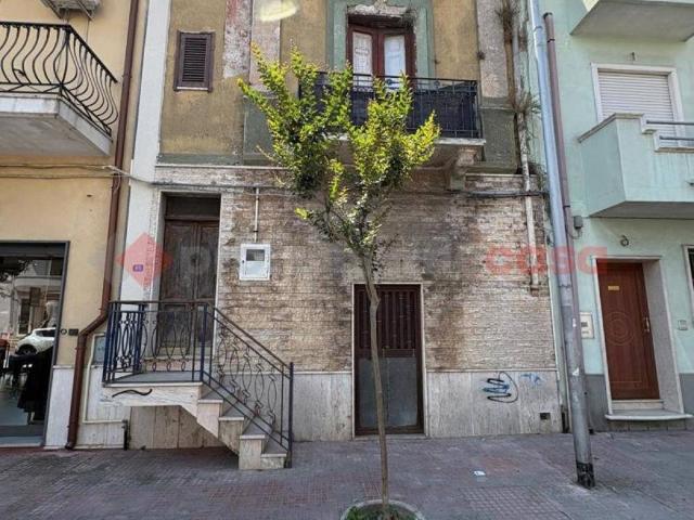 Palazzo in vendita a Puglia, Taranto
