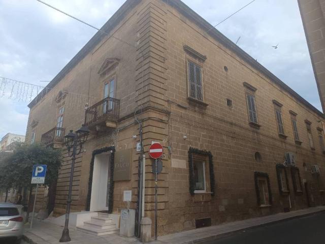Palazzo in vendita a Puglia, Taranto