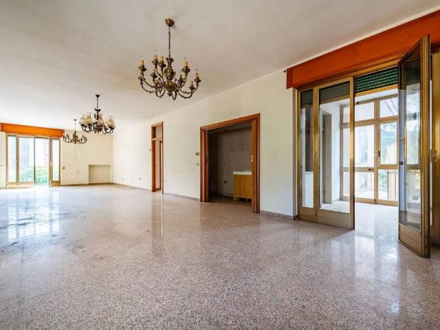 Palazzo in vendita a Puglia, Bari