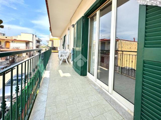 Palazzo in vendita a Qualiano, Campania