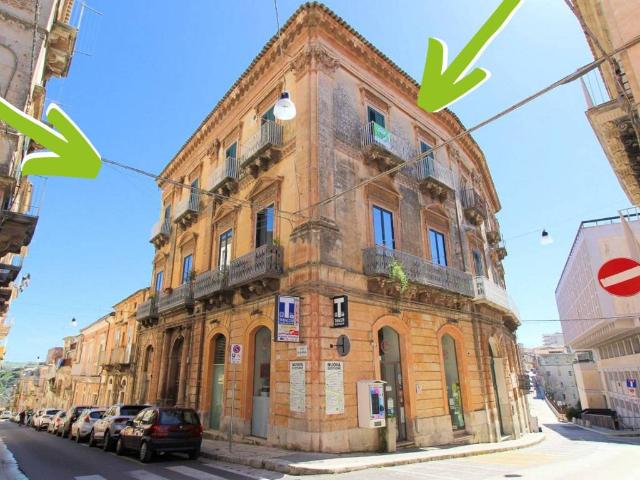 Palazzo in vendita a Ragusa, Cappuccini