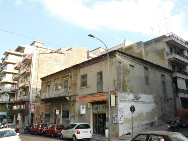 Palazzo in vendita a Ragusa, Cappuccini