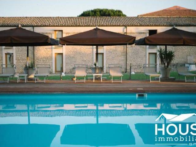 Palazzo in vendita a Ragusa, Sicilia