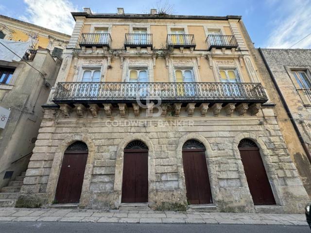 Palazzo in vendita a Ragusa, Cappuccini