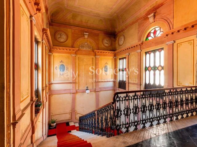 Palazzo in vendita a Ragusa Ibla, Ragusa