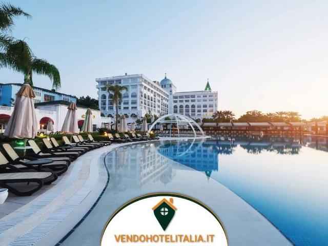 Palazzo in vendita a Villaggio Orchidea, Ragusa