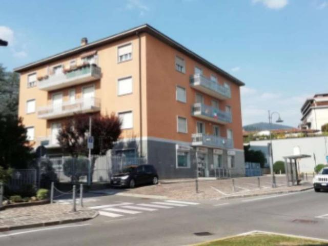 Palazzo in vendita a Ranica, Lombardia