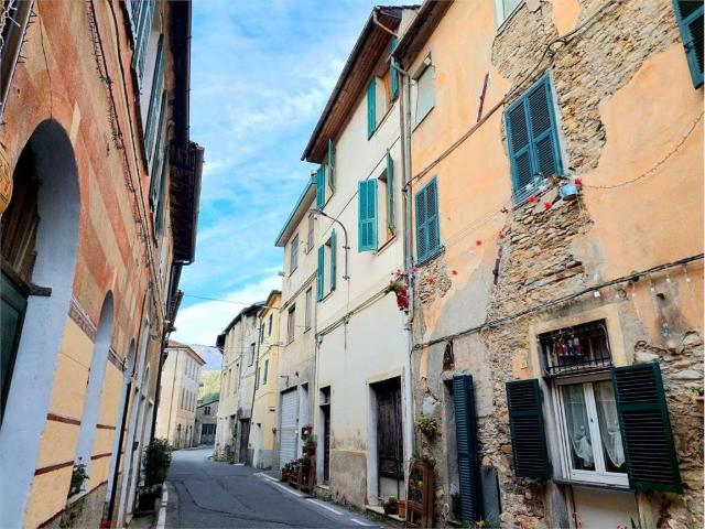 Palazzo in vendita a Ranzo, Liguria