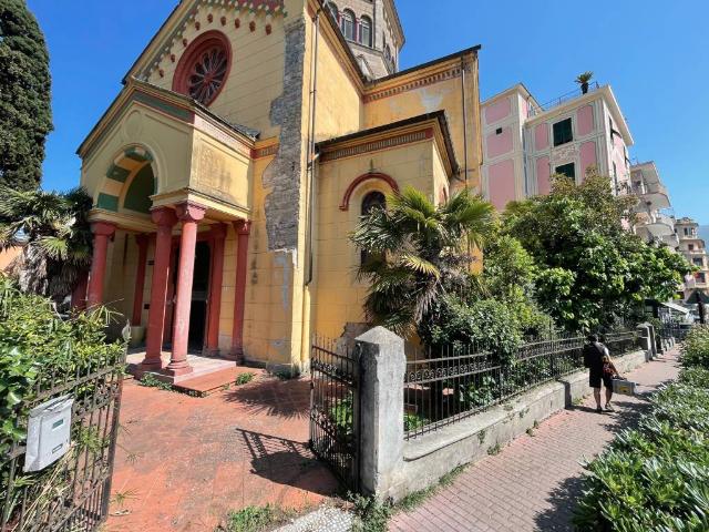 Palazzo in vendita a San Michele di Pagana, Rapallo
