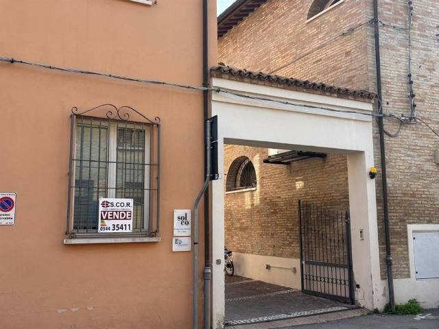 Palazzo in vendita a San Rocco, Ravenna