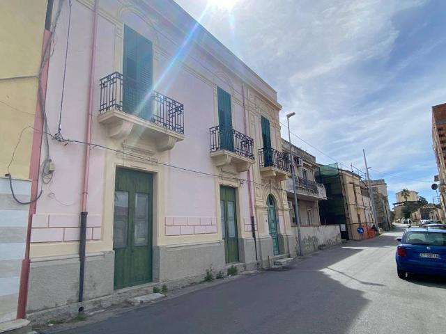 Palazzo in vendita a San Leo, Calabria